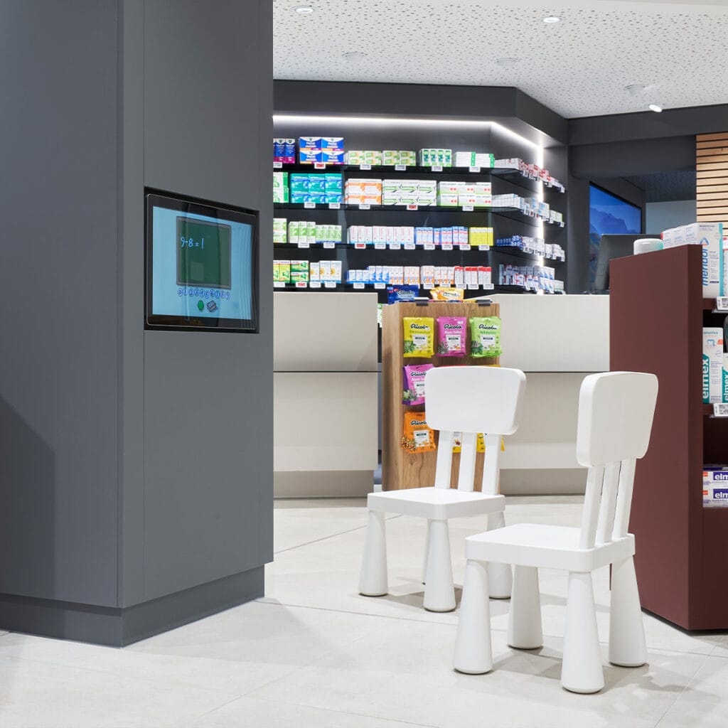 Digitale Kinderspielecke in der Roland Apotheke Haldensleben