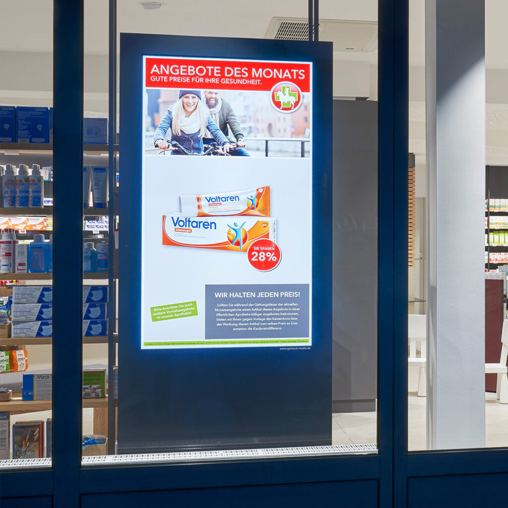 Quick-Infosystem im Schaufenster Roland Apotheke Haldensleben